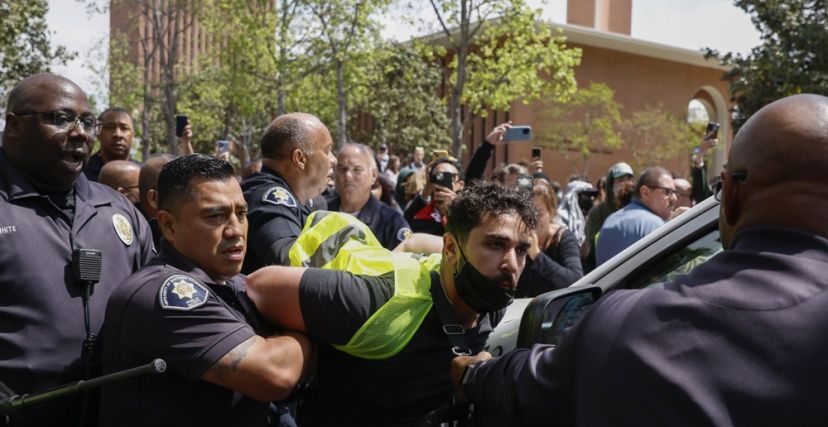 اعتقال طلاب مؤيدين لفلسطين في جامعة كاليفورنيا الجنوبية