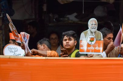 مودي وتوزير انتخابات الهند
