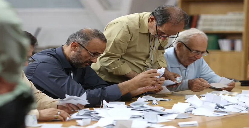 فرز نتائج الانتخابات في إيران